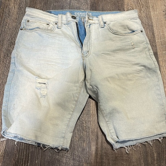 Signature Levi Strauss jeans shorts - Picture 1 of 11
